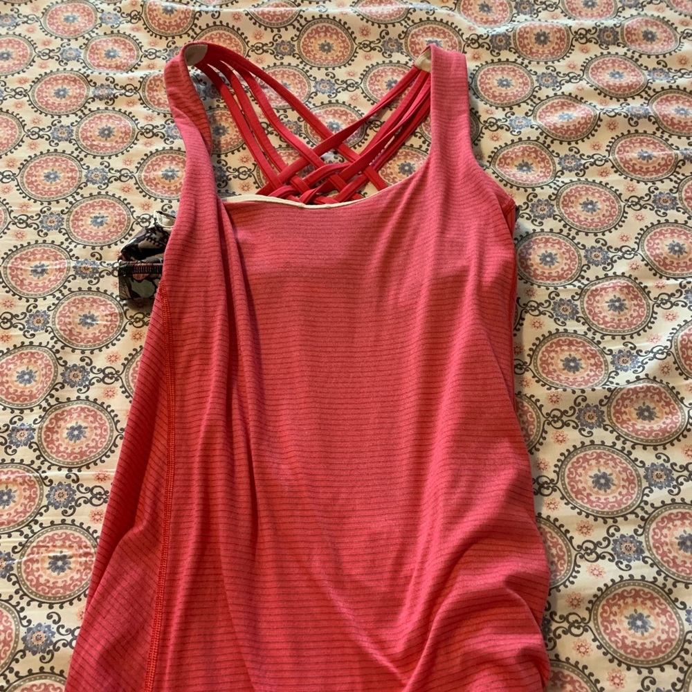 Lululemon free to be wild tank